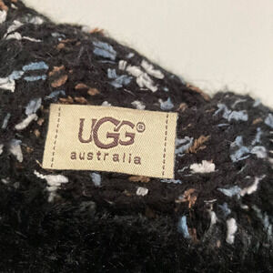 UGG Australia Black Knit Scarf